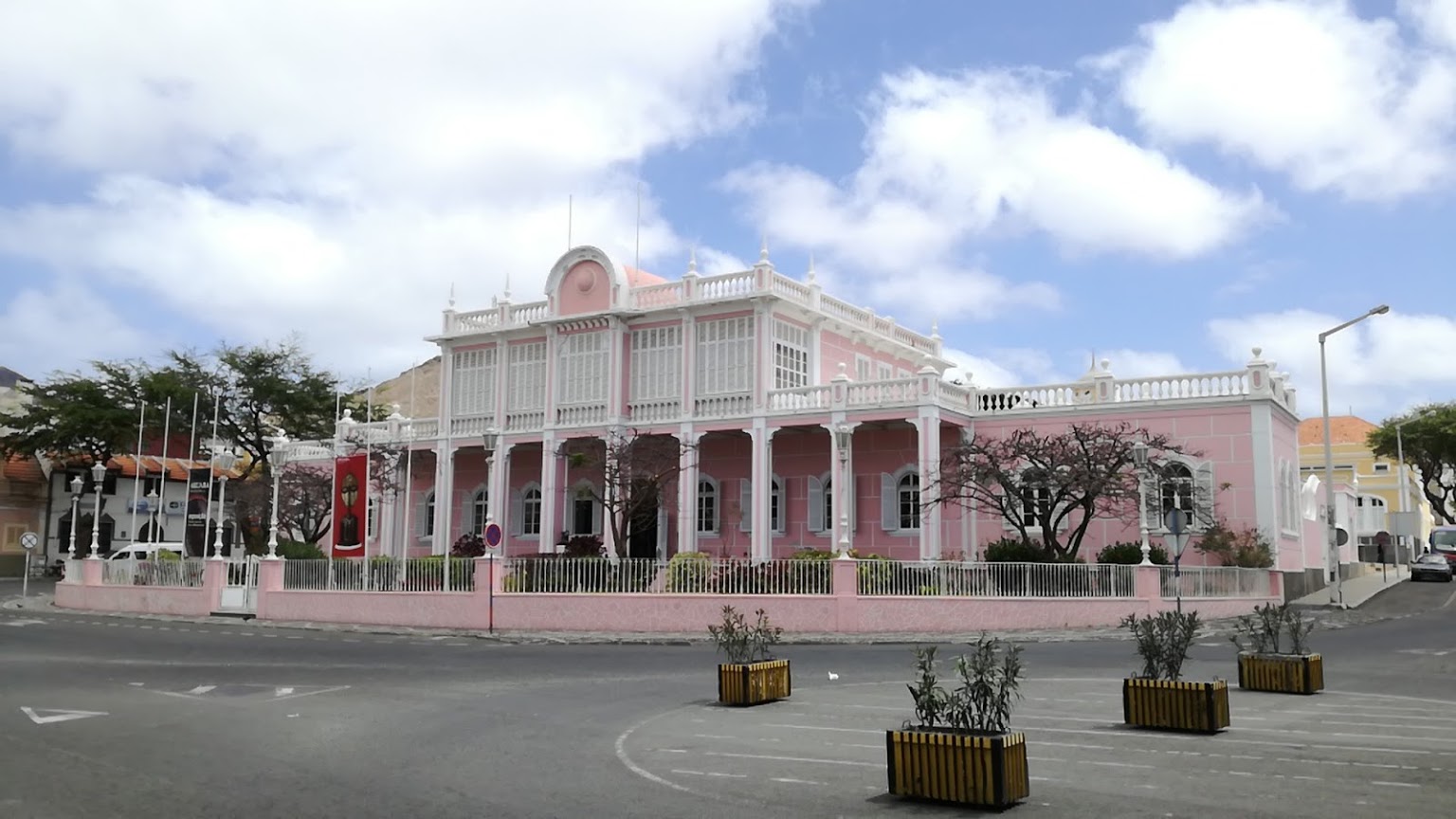 image-Palácio do Povo